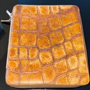 Stylish Brown Crocodile-Embossed Laptop Case
